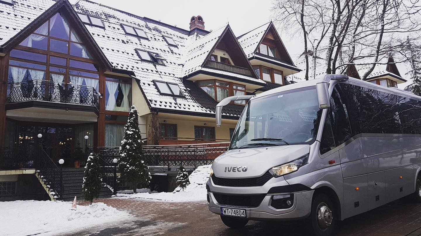 wynajem busów 9 osobowych